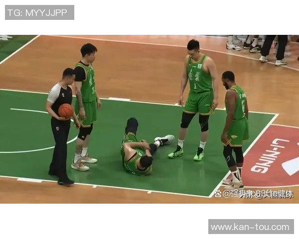 CBA季后赛精彩对决辽宁队迎战广厦队争夺晋级名额 CBA季后赛精彩对决辽宁队迎战广厦队争夺晋级名额